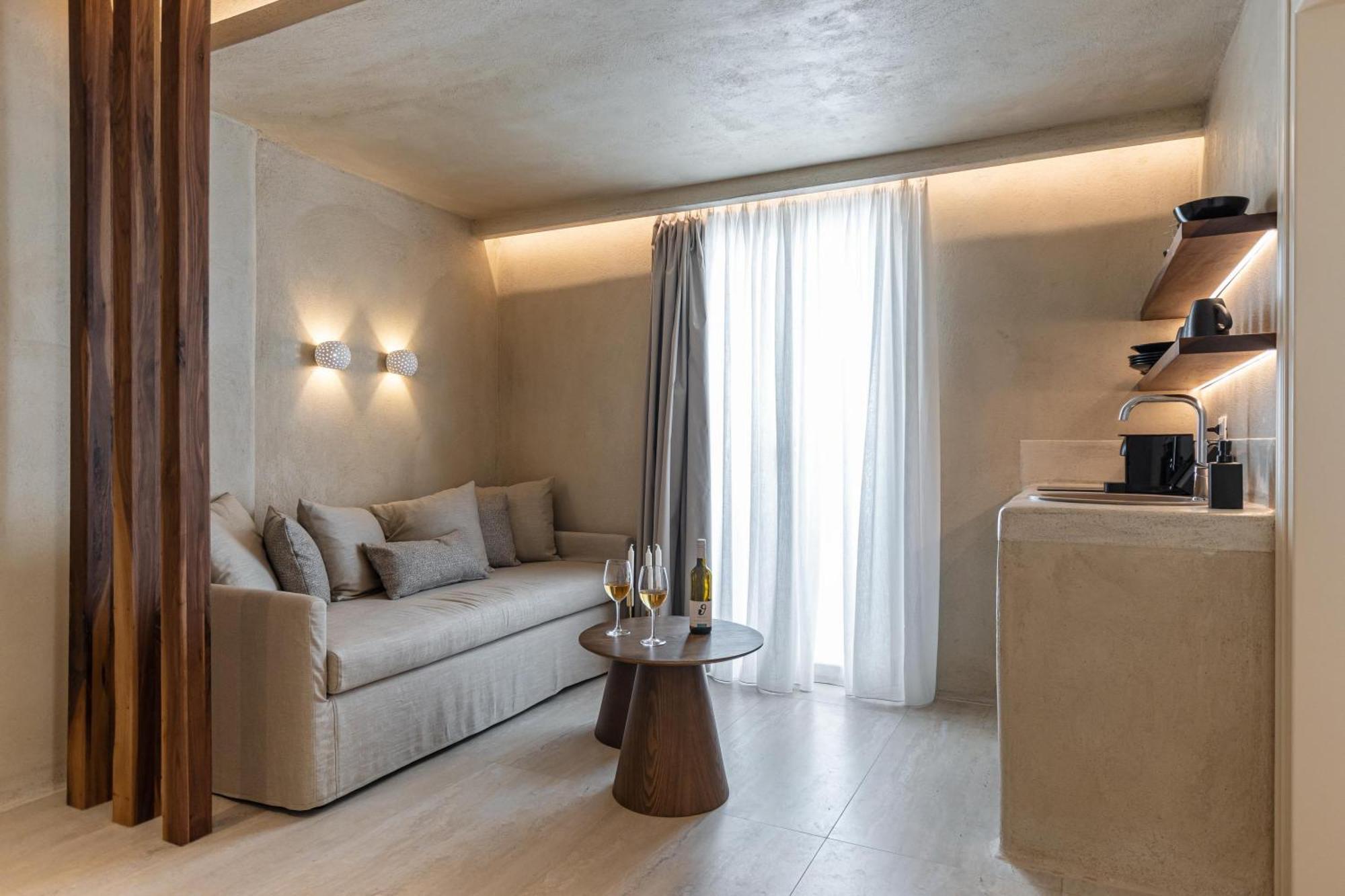 Villa Adriana Hotel アギオス・プロコピオス エクステリア 写真